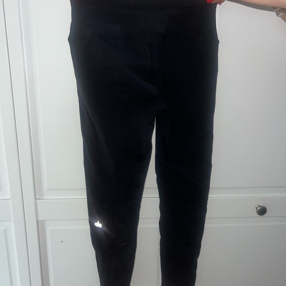 Alo Yoga 7/8 High-Waist  Airbrush Black Leggings Size Medium - Picture 5 of 11